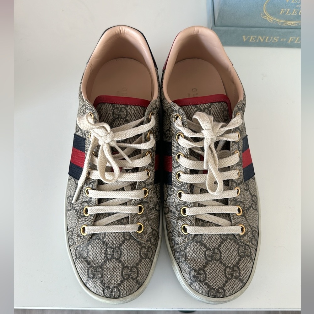 Gucci Ace GG Supreme Sneakers - Picture 3 of 8